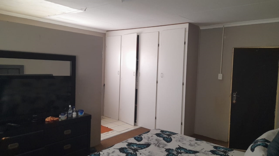 3 Bedroom Property for Sale in Hartbeesfontein North West